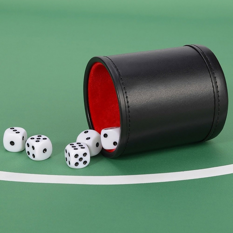 Leren dobbelstenenbeker, stil  - Board Game Yahtzee recensie en prijs